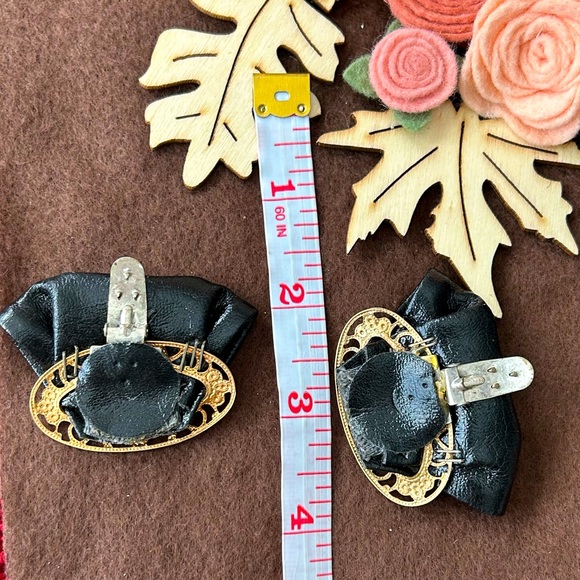 Vintage S.G.D’OR Black & Gold Shoe Clips - Picture 2 of 5